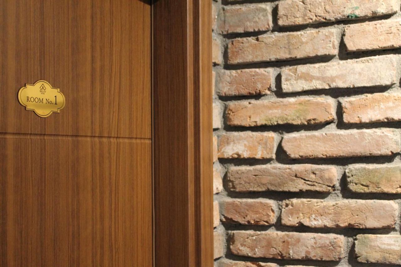 Belov Rooms And Apartments Демир Капия Екстериор снимка