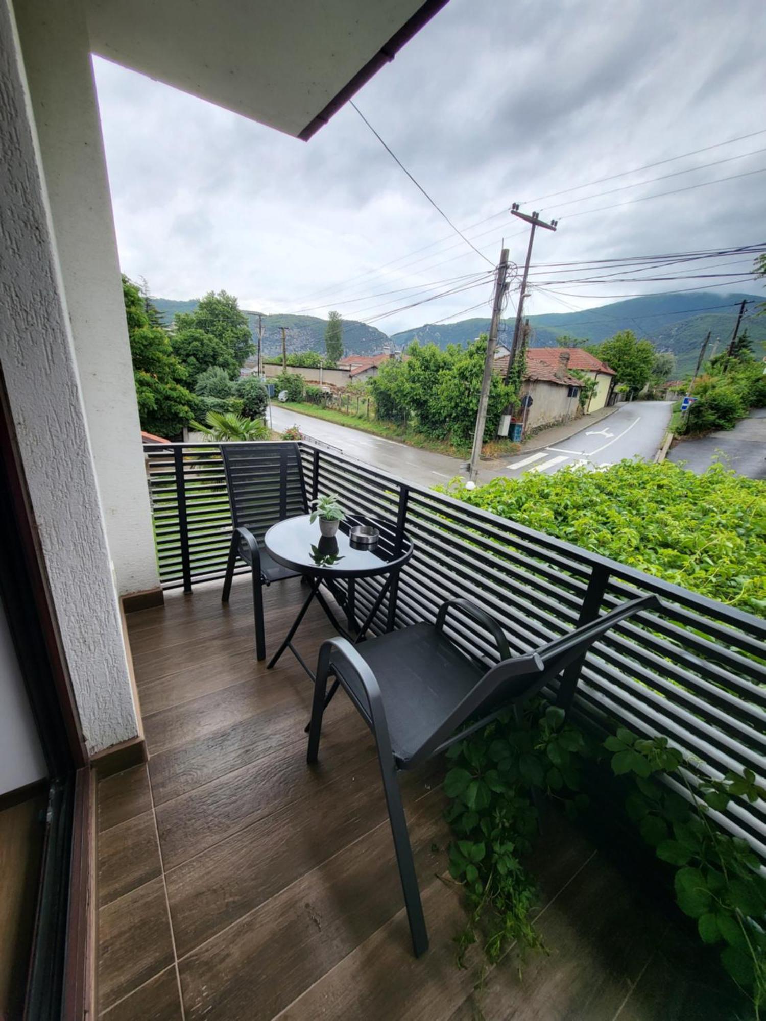 Belov Rooms And Apartments Демир Капия Екстериор снимка