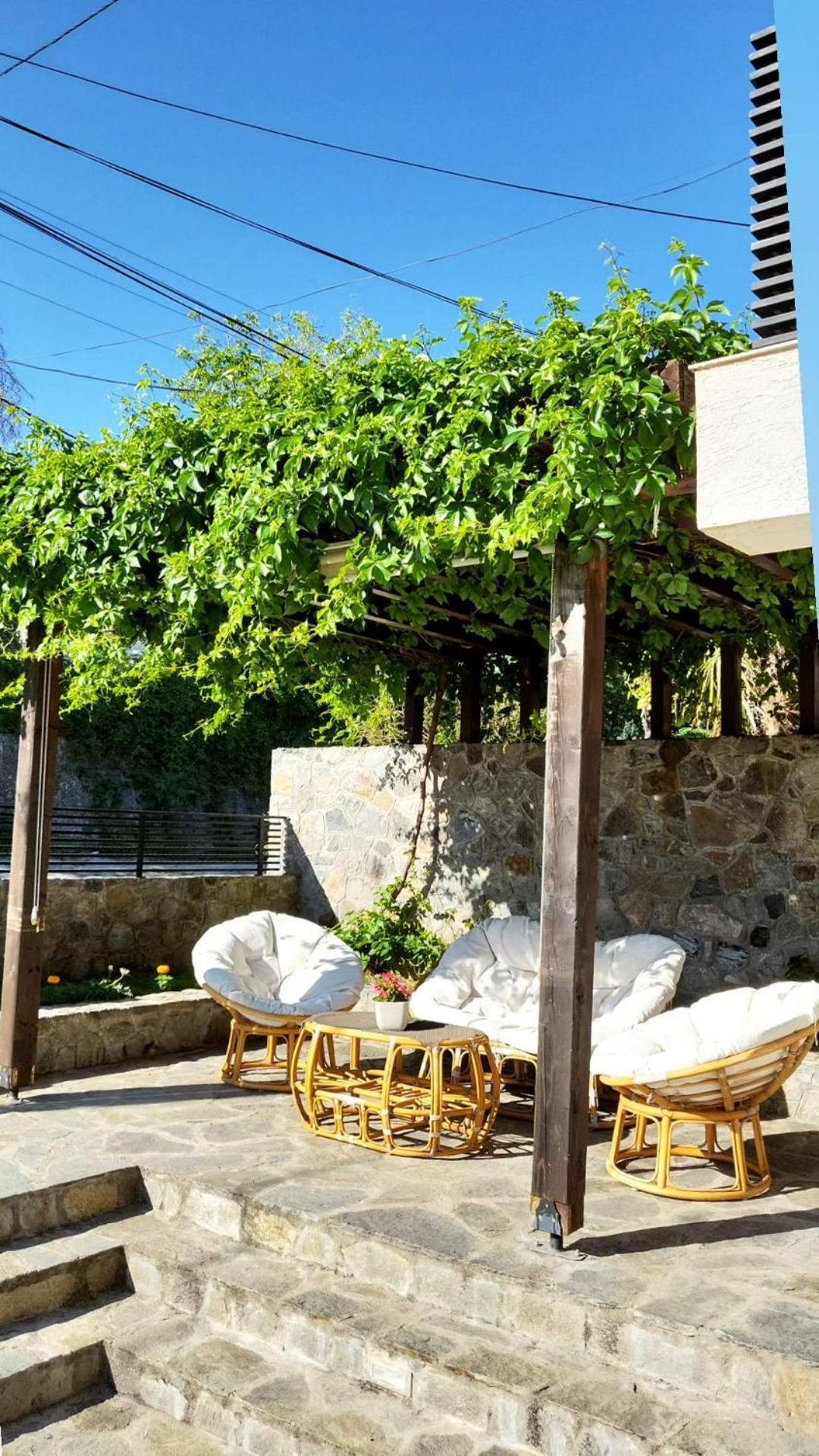 Belov Rooms And Apartments Демир Капия Екстериор снимка
